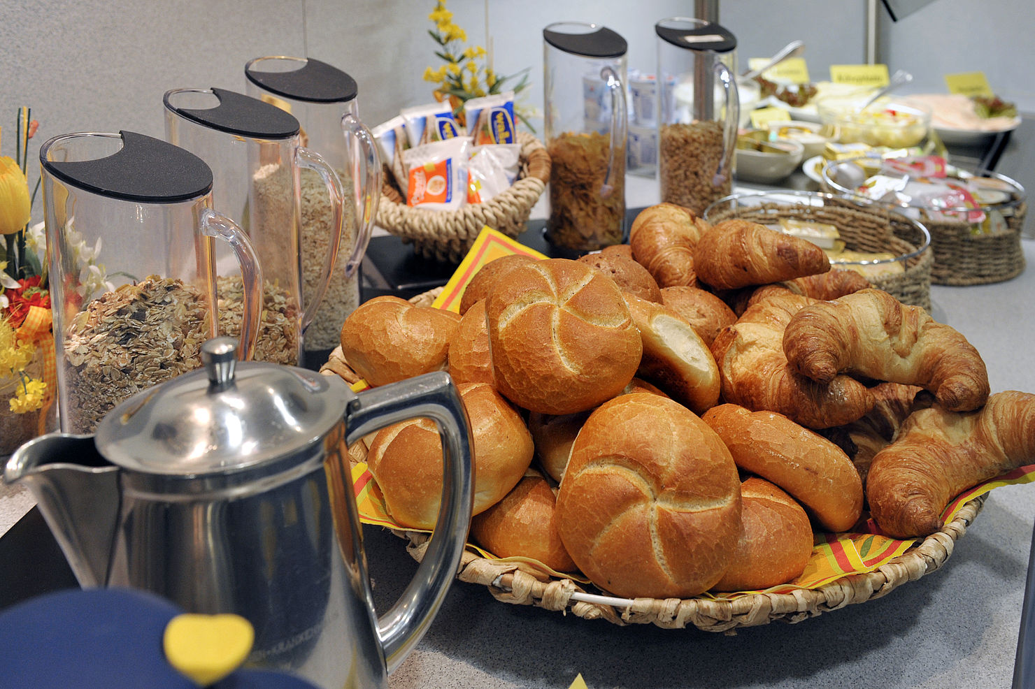 Frühstücksbuffet auf der Wochenstation